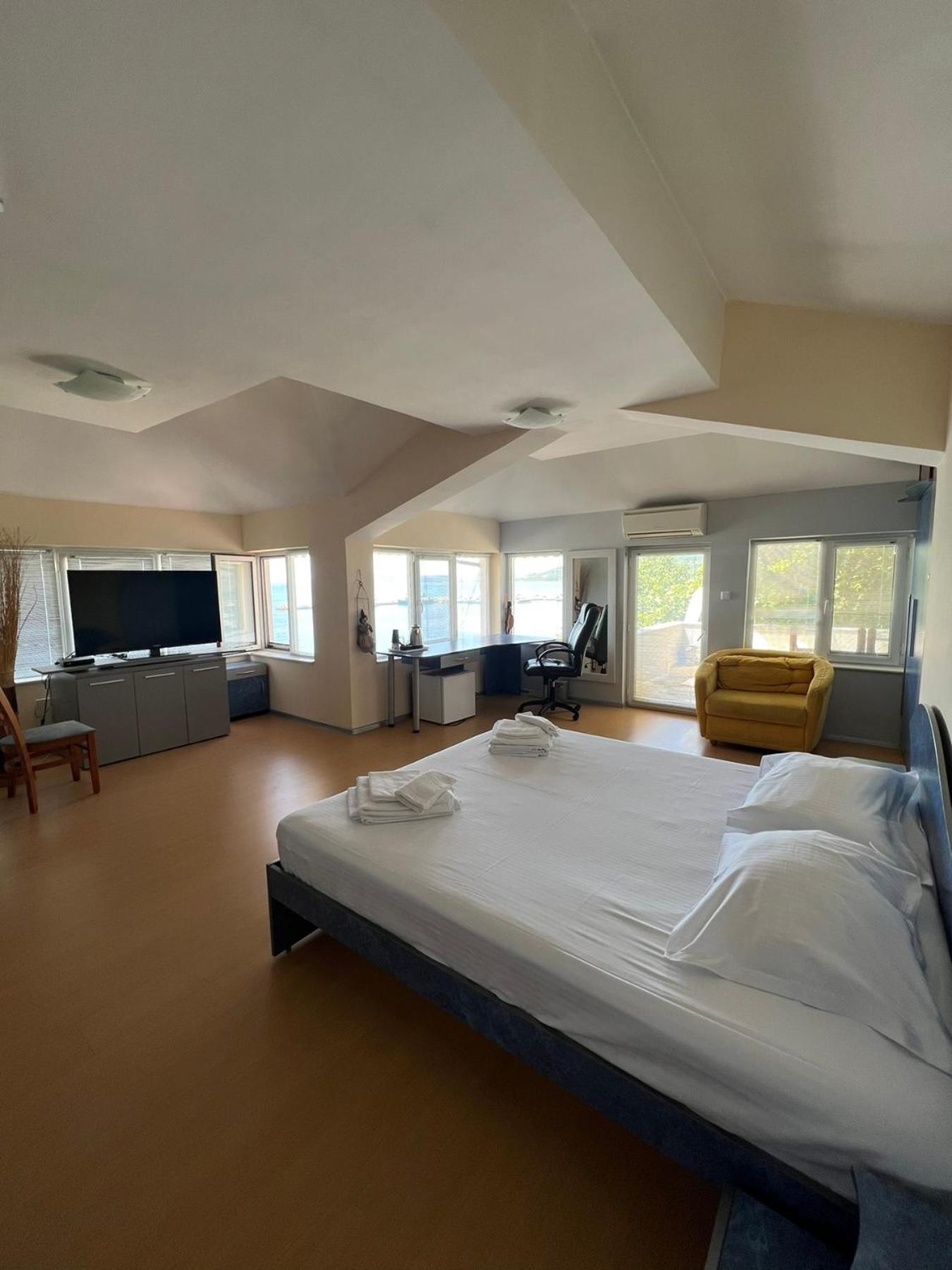 Terramar.Apart Balchik Exterior photo